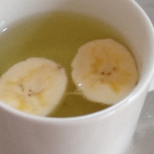 薄めの緑茶で～♪バナナフレバーティー♡♡